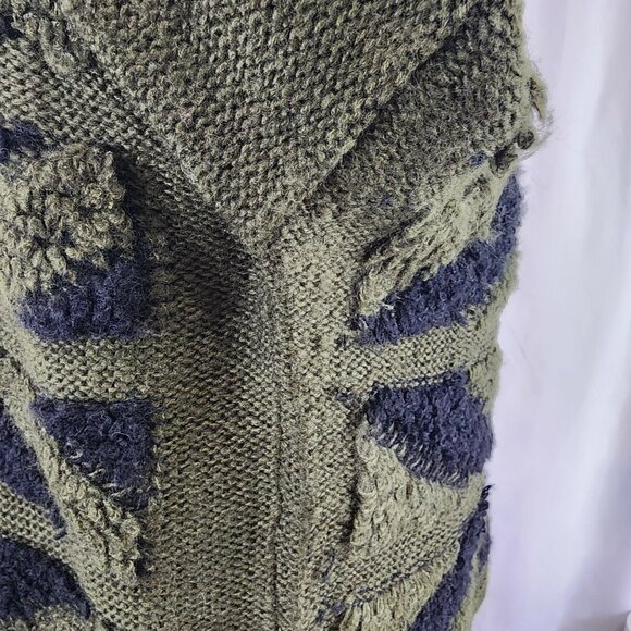 John + Jenn Chevron Pattern Sweater XS Black & Green Acrylic NWOT - Picture 9 of 16